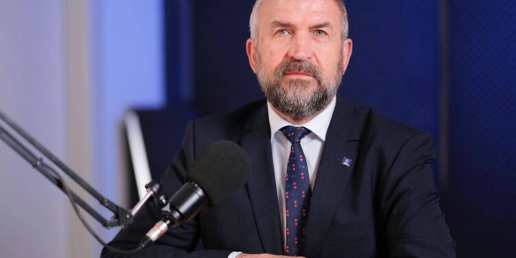 Liberalii băcăuani au decis: mizează pe Orban în confruntarea internă!