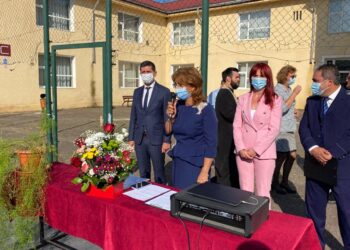 Elena Hărătău, deputat PNL: ”Am avut mari emoții, parcă eu începeam școala!”