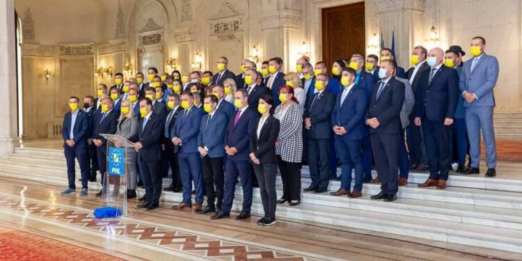 Zeci de parlamentari, primari și consilieri liberali au lansat un apel pentru soluționarea crizei politice și guvernamentale!