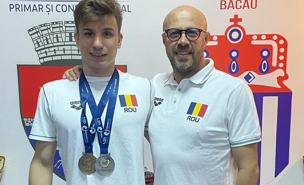 Rezultate de excepție, obținute la Campionatul European de Înot pentru Juniori, sub coordonarea unui cadru didactic de la Universitatea „Vasile Alecsandri” din Bacău