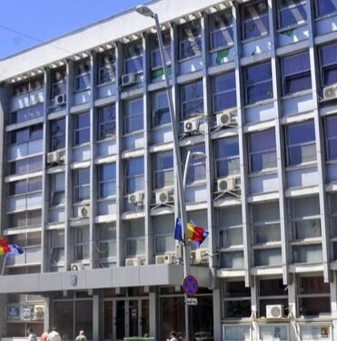 Primăria Bacău rămâne fără apă caldă!
