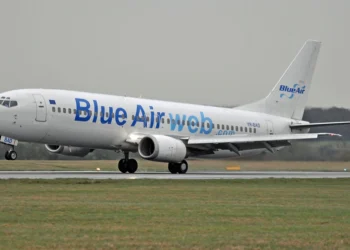 Decăderea Blue Air continuă: sechestru pe o aeronavă de pe aeroportul Bacău!