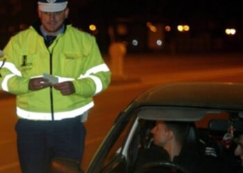 Au condus autoturismele cu o alcoolemie de 1,43 mg/l și 1,72 mg/l alcool pur în aerul expirat