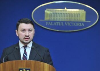 Noul Guvern a fost învestit! Băcăuanul Mircea Fechet a preluat Ministerul Mediului