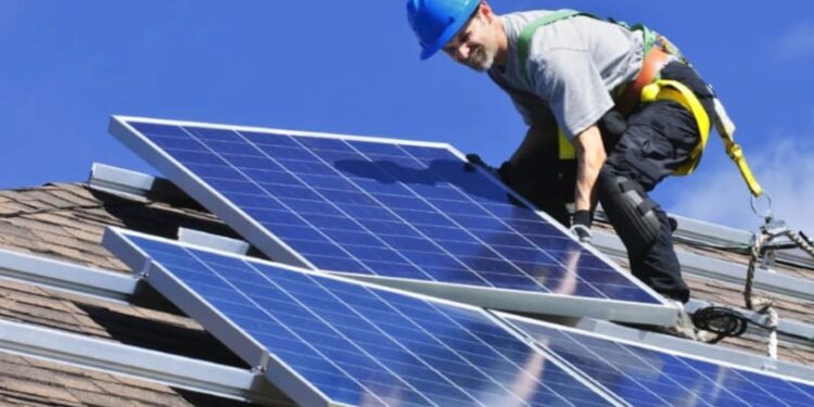 Au fost aprobați primii beneficiari – persoane fizice – ai Programului Casa Verde Fotovoltaice 2023