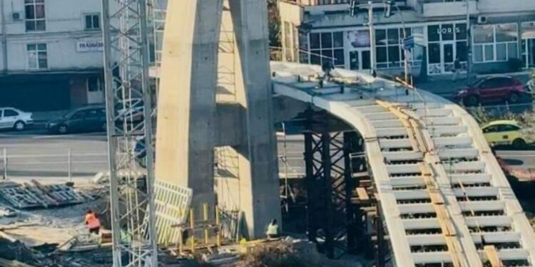 Restricții de circulație la “ciupercuțe” pentru lucrările la pasarelă!