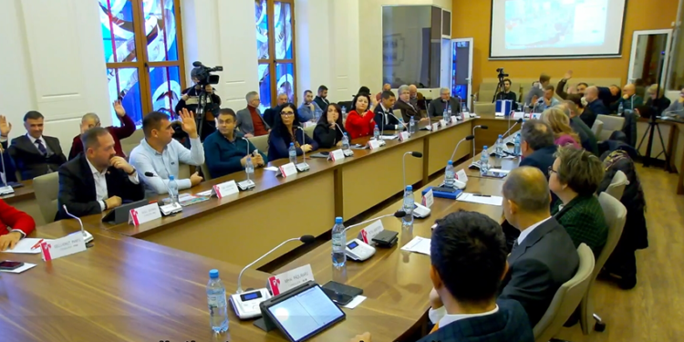 Cu abținerea PNL, Consiliul Județean Bacău și-a ales vicepreședinții!