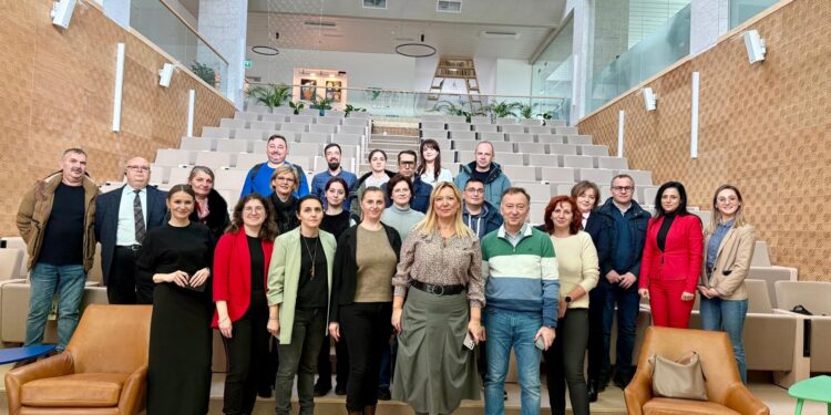 Universitatea „Vasile Alecsandri” din Bacău a organizat un workshop internațional privind soluții durabile în tranziția verde