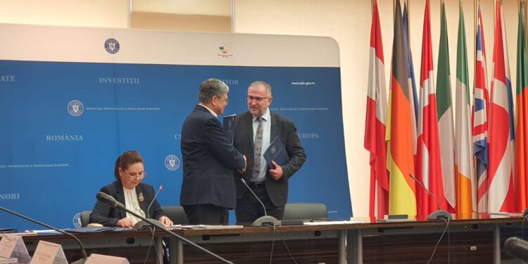Primarul de Comănești, Viorel Miron, investește în microbiologie!