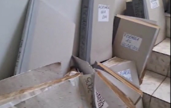 Dezastru la arhiva ”Periodice” de la Biblioteca Județeană ”Costache Sturdza” Bacău