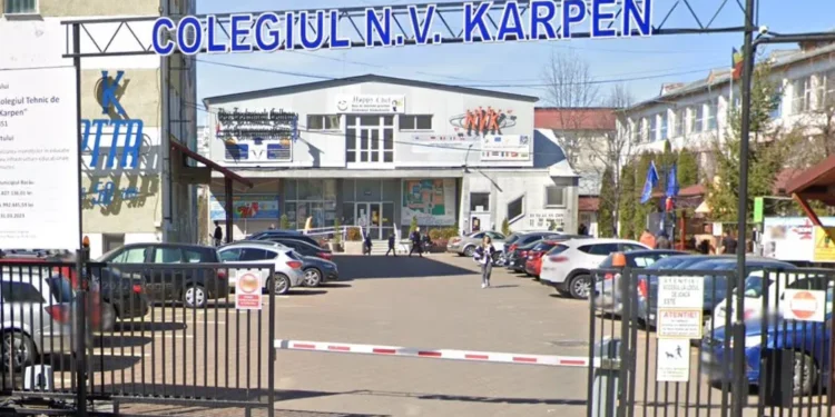 COLEGIUL ”N. V. KARPEN”: Clasa a IX-a gratuită și la frecvență redusă, pentru cei cu vârsta peste 20 de ani!