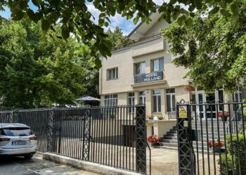 O noapte la Hostel Holland = terapie pentru un copil cu autism